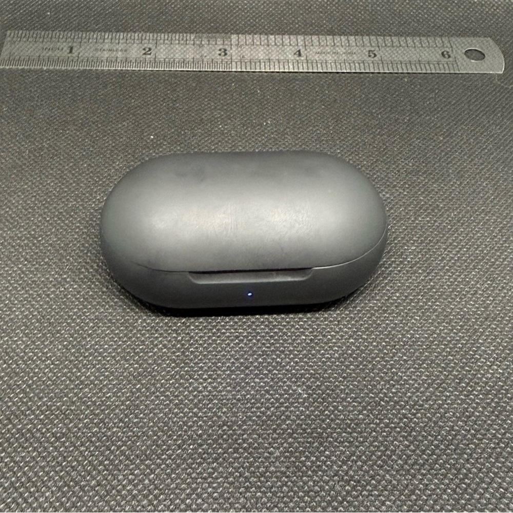 Bluetooth Earbuds + Charging Case - Black